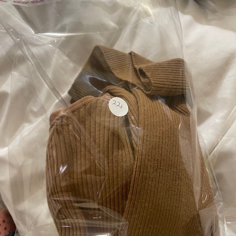 Alice + Olivia Alcina Long Sleeve Ribbed Button Down Midi Dress Camel - Picture 10 of 10
